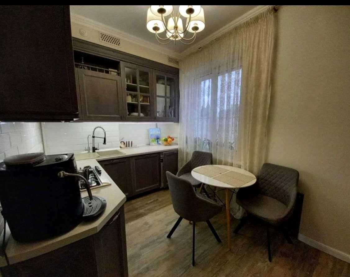 1877023941621733