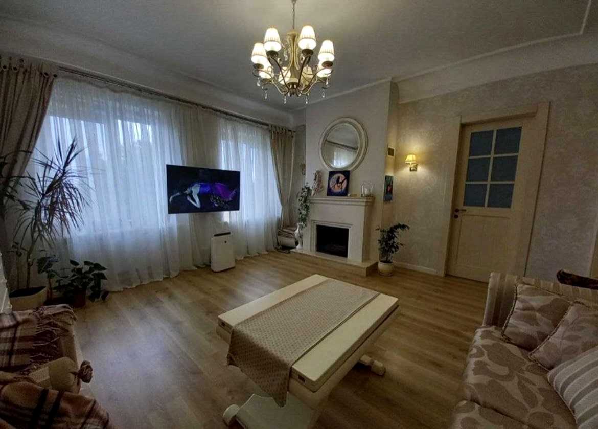 1877023941622202