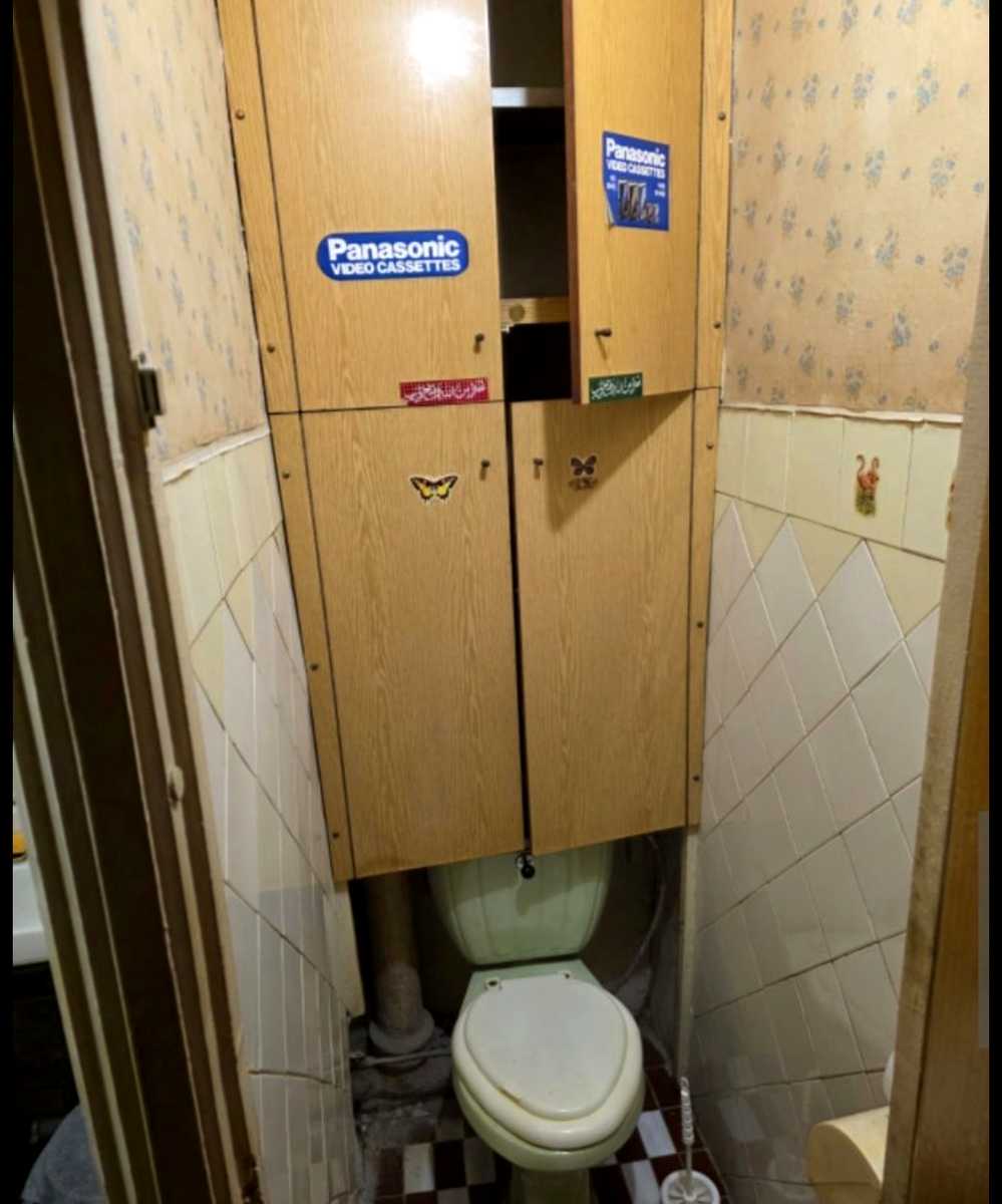 1877025449905911