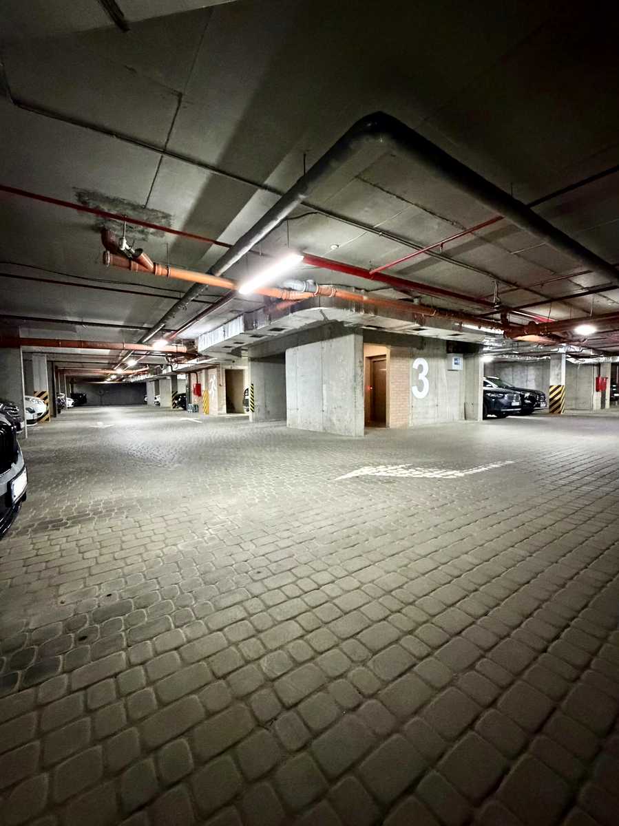1877026427051268