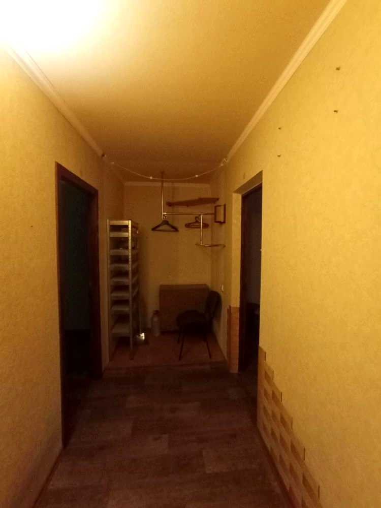 1877026767728411