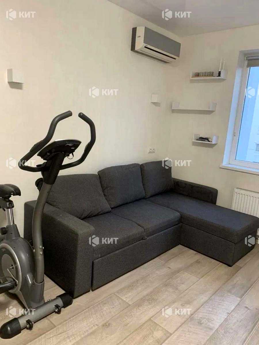 1877028398242898