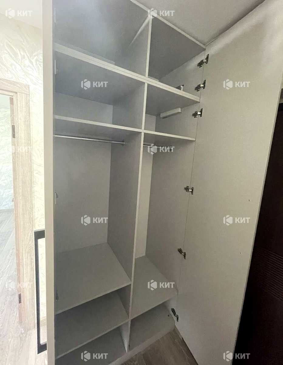 1877028630662562