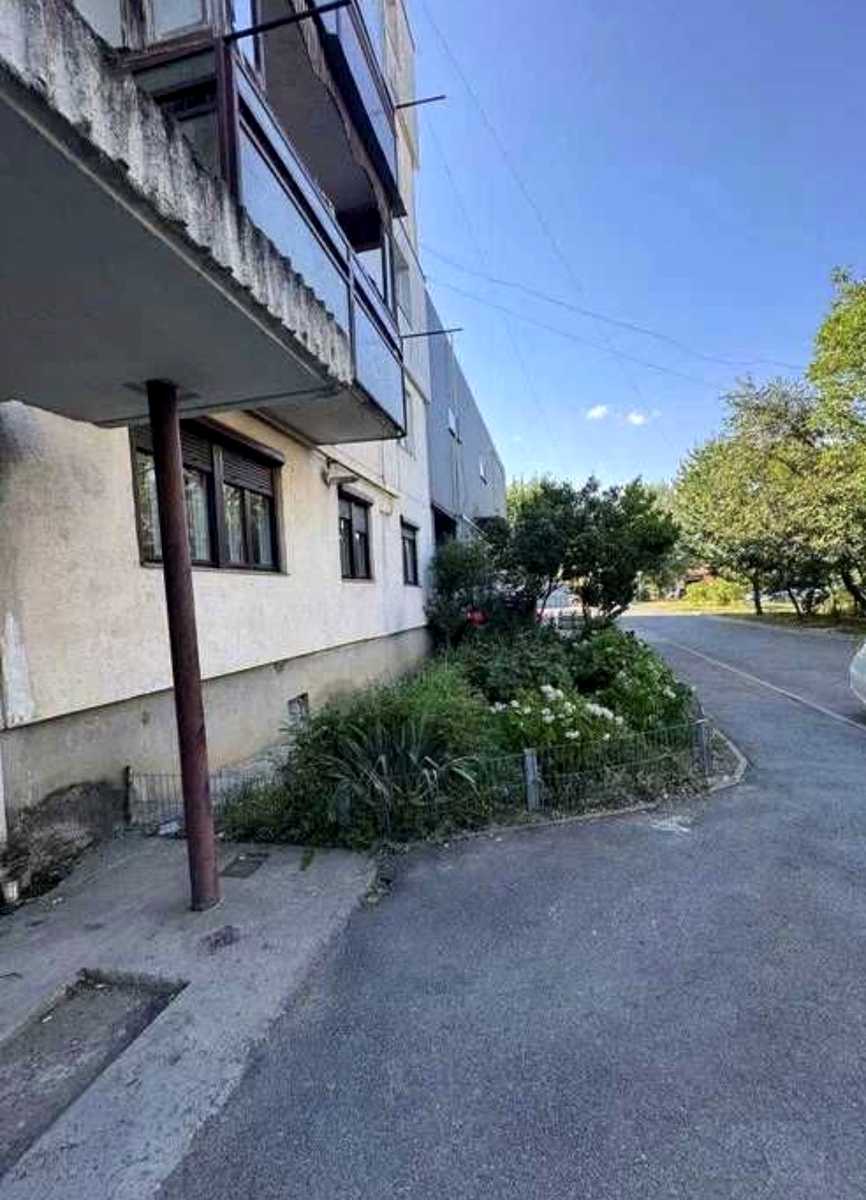 1877028646226656