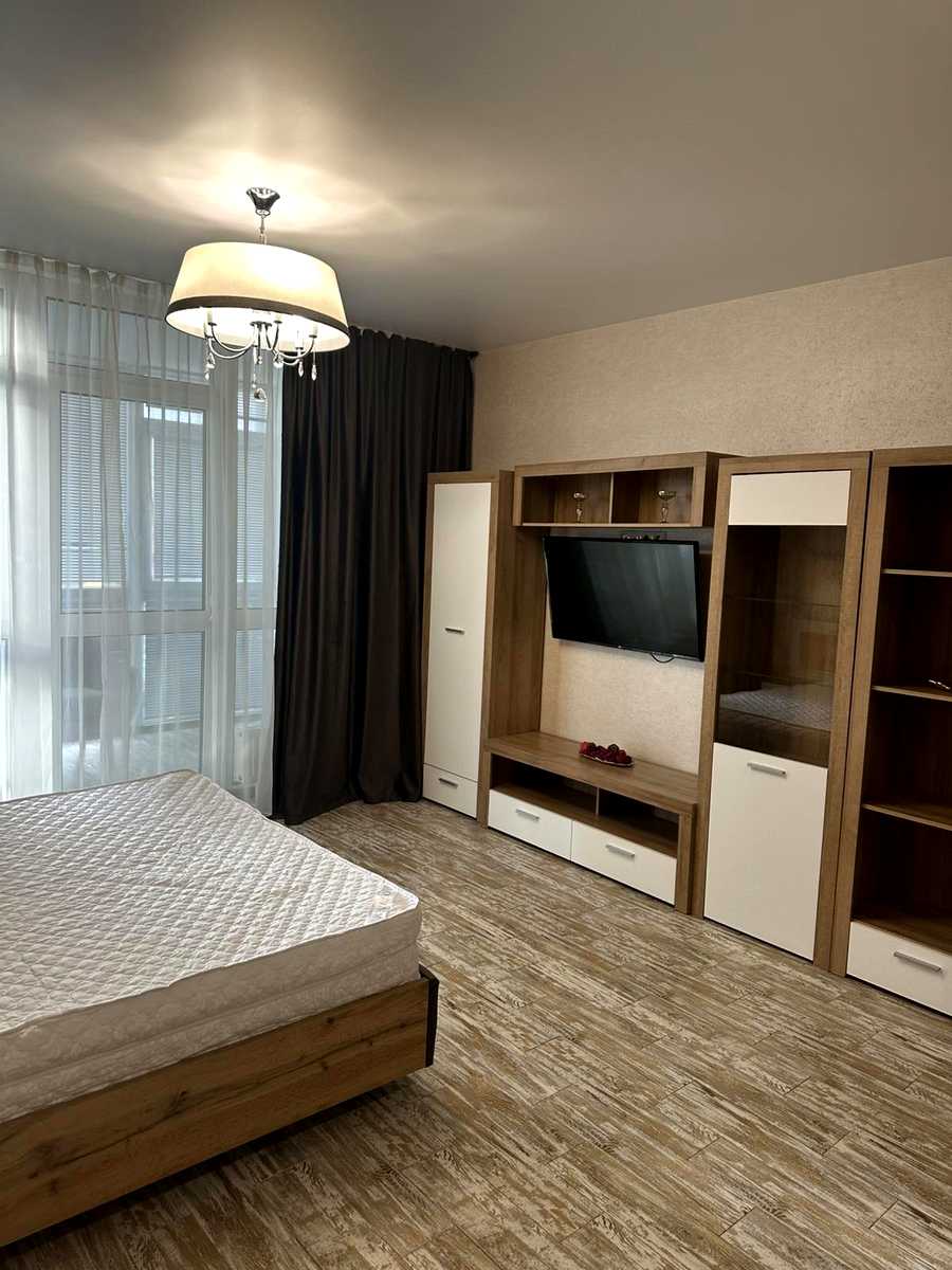 1877028782730978