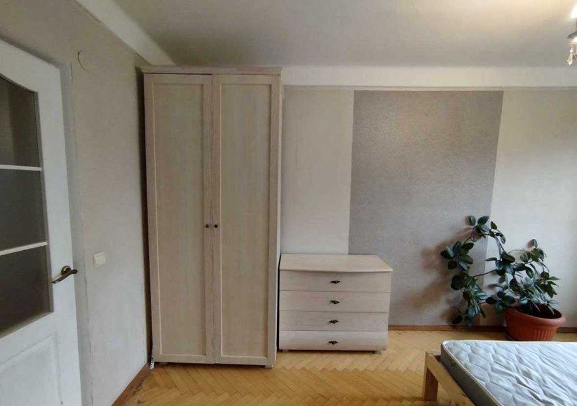1877028910993796