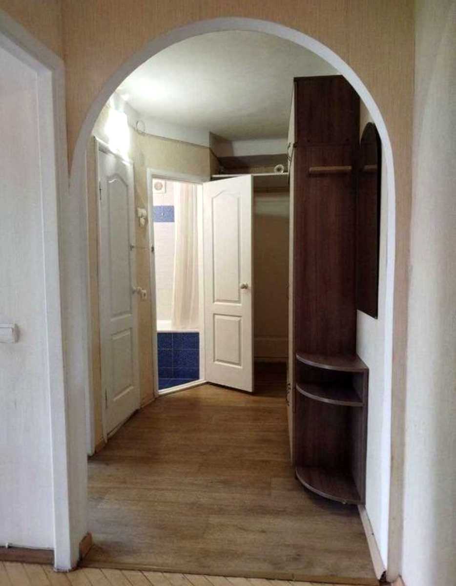 1877028913193928