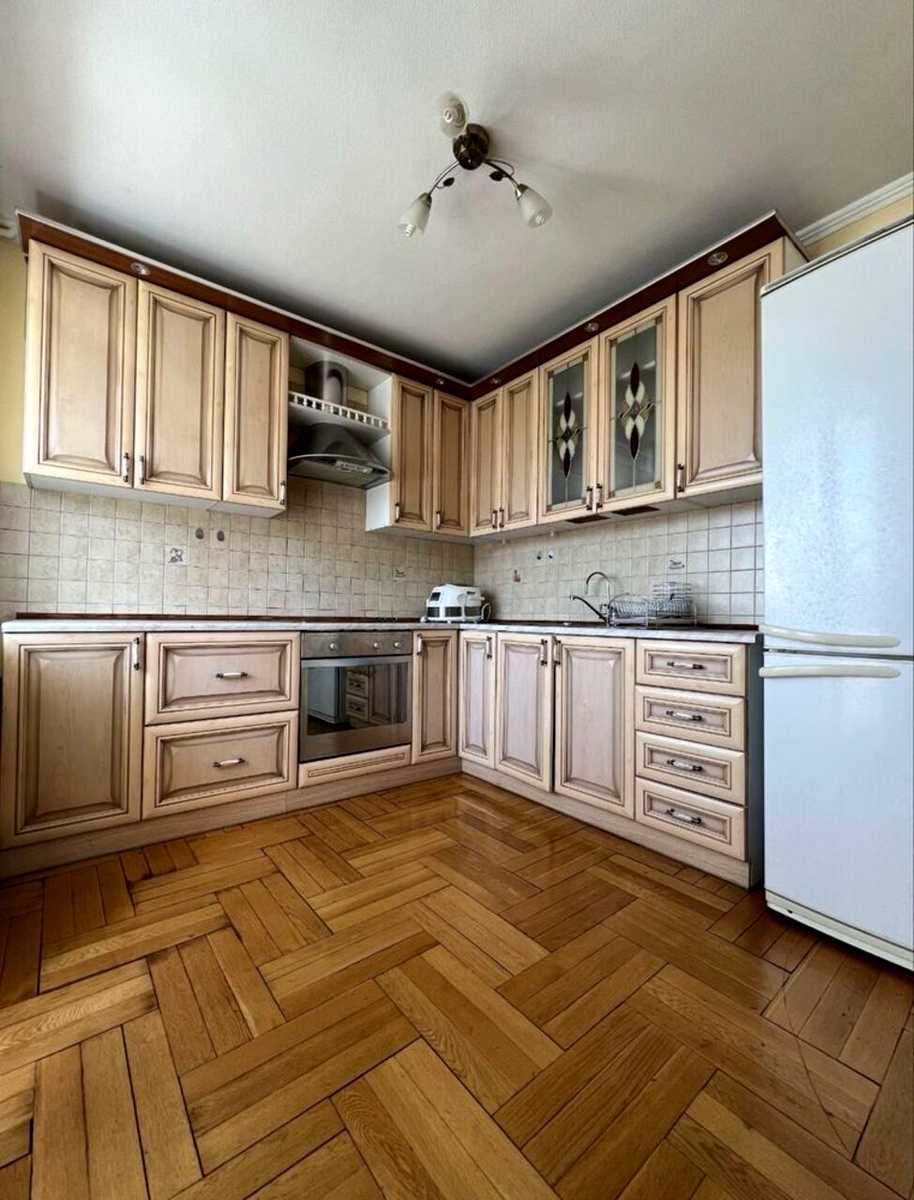 1877029188915023