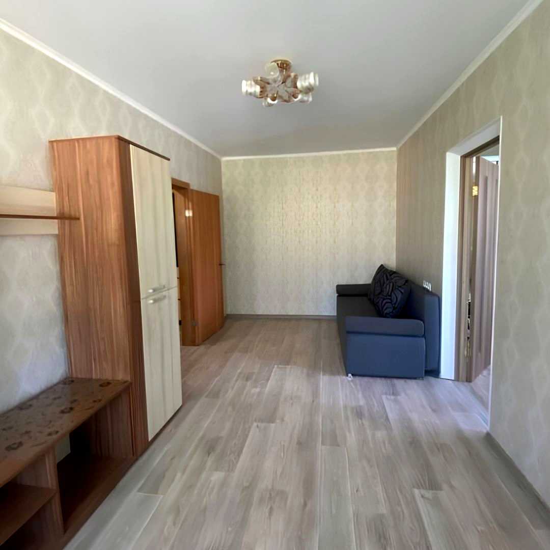 1877030054406145