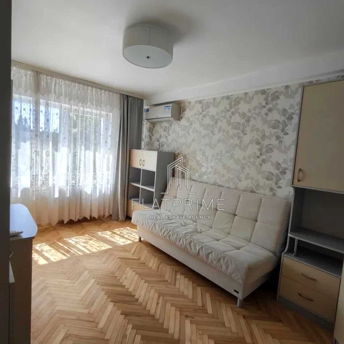1877030228325015