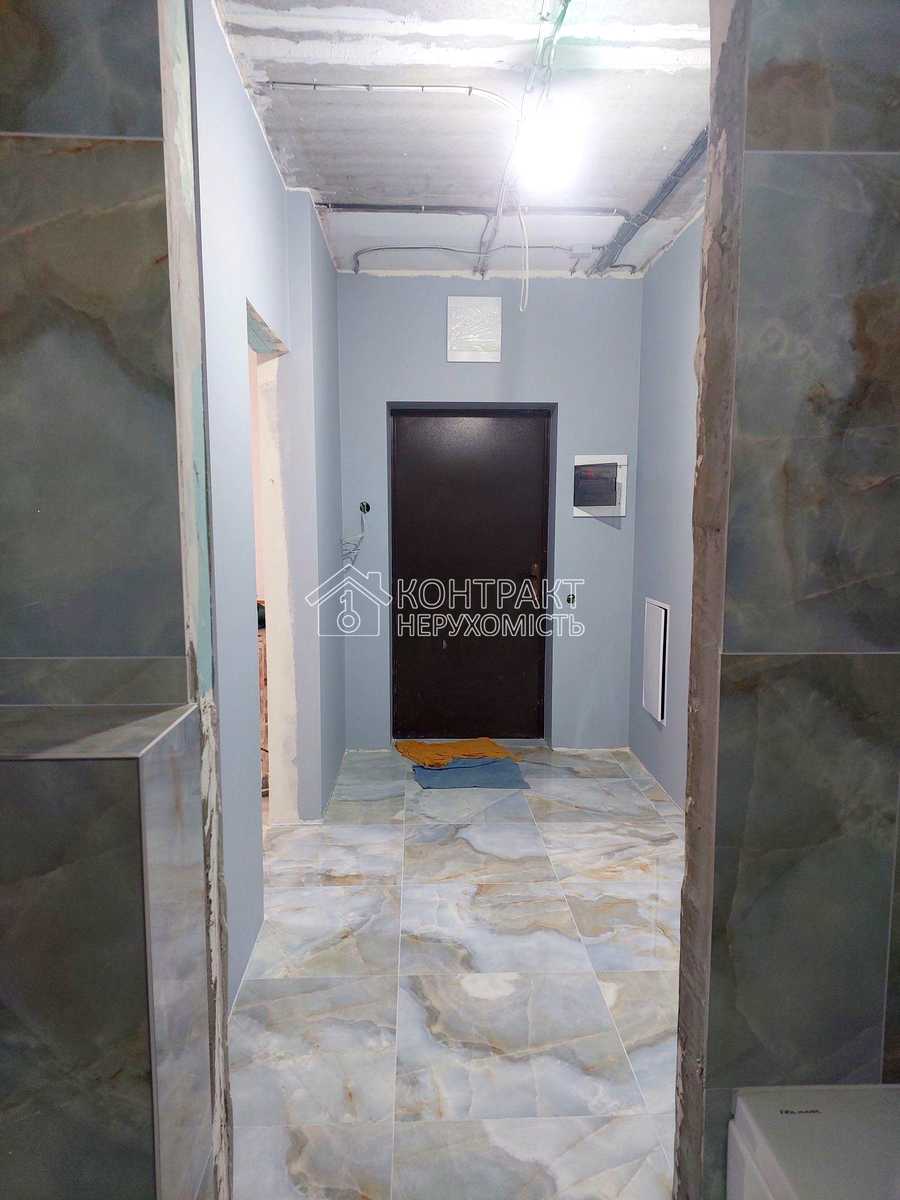 1877031061628105