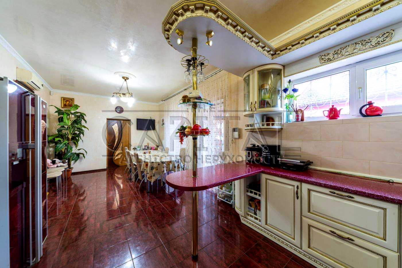 1877031568408005