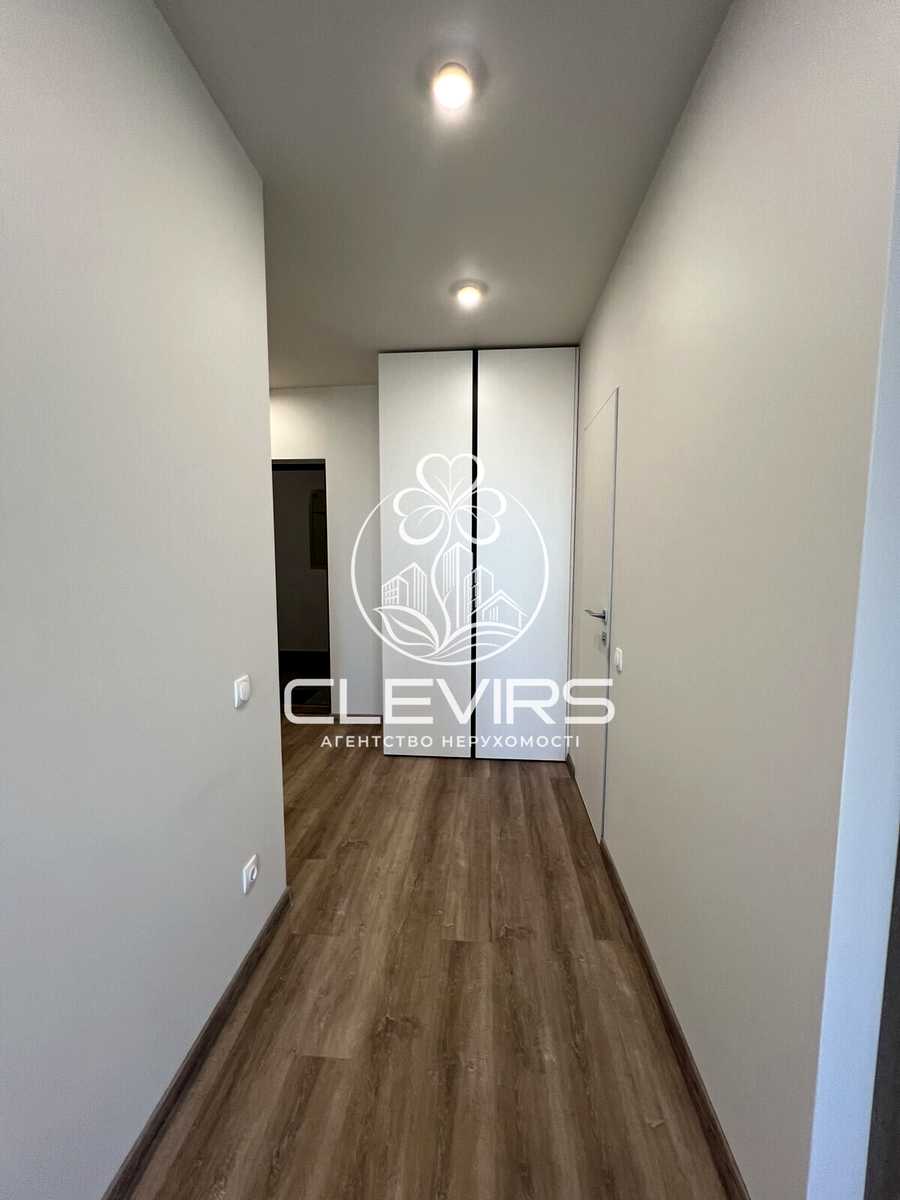 1877032071300924