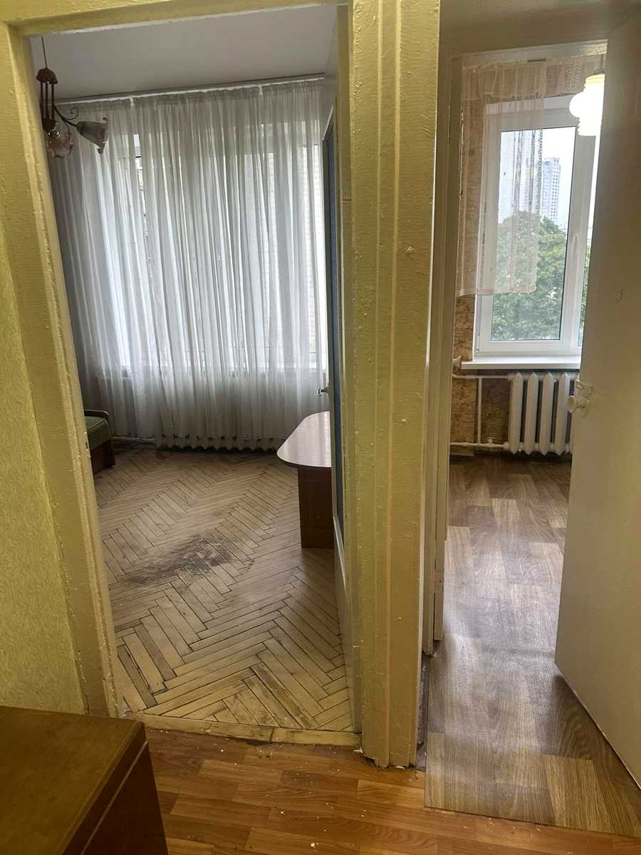 1877032687669704