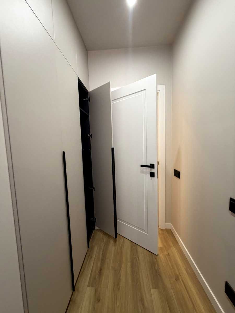 1877033729917266