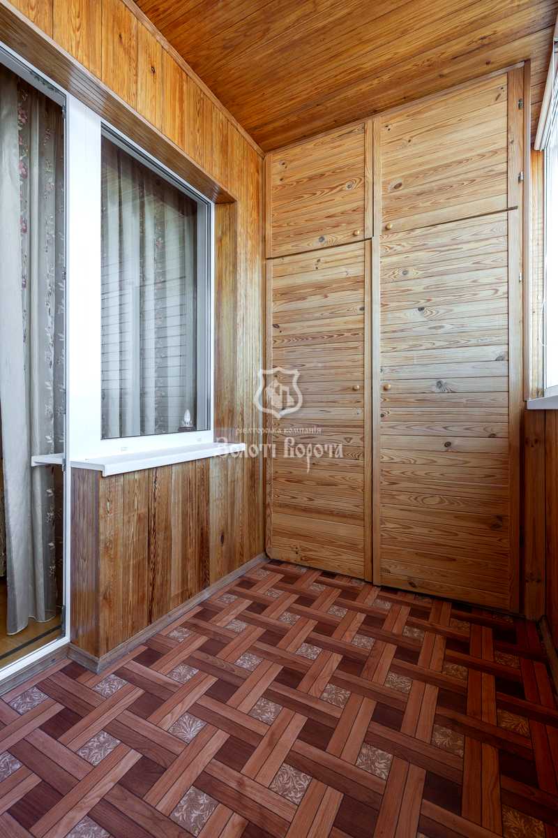 1877034342704450