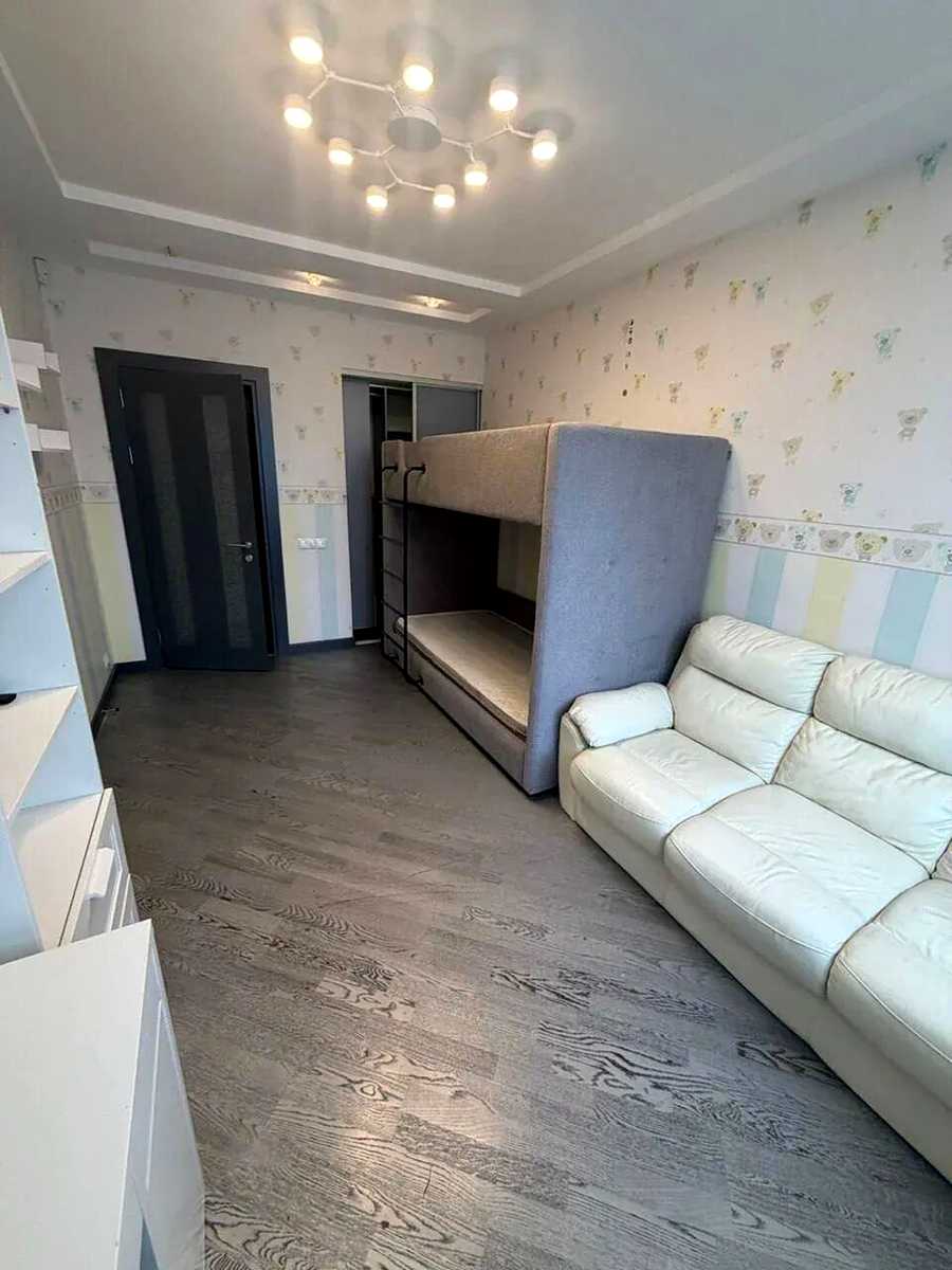 1877035243310886