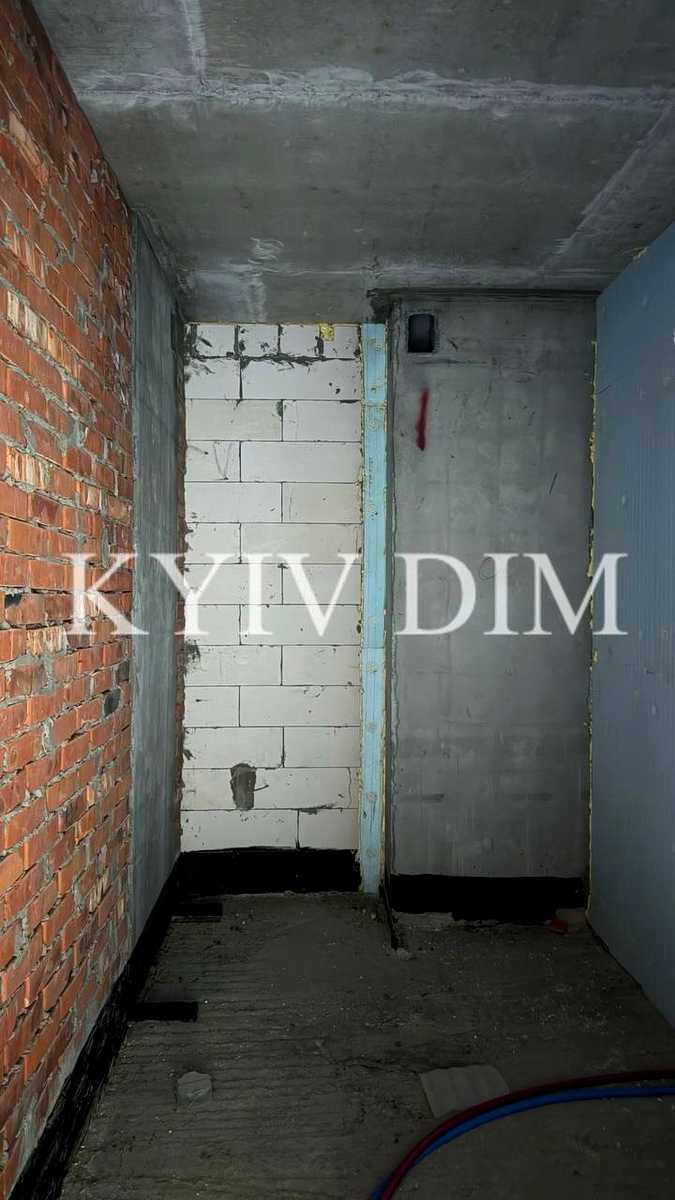 1877035779486341
