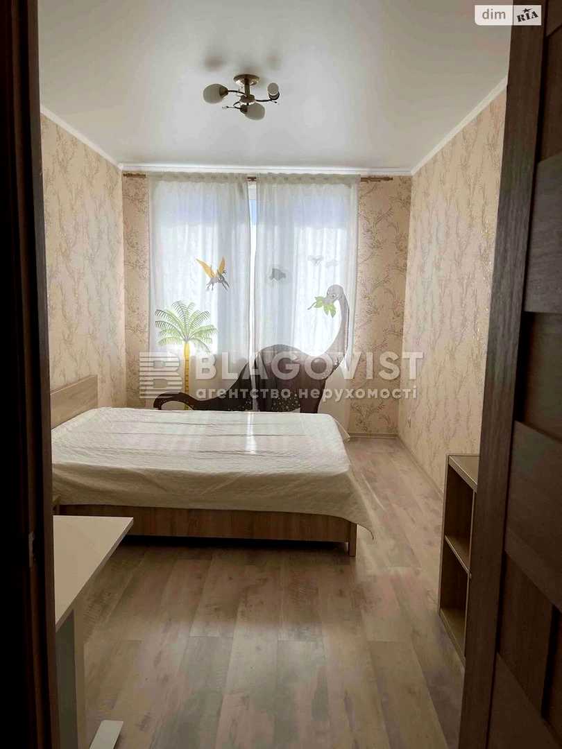 1877035896363804