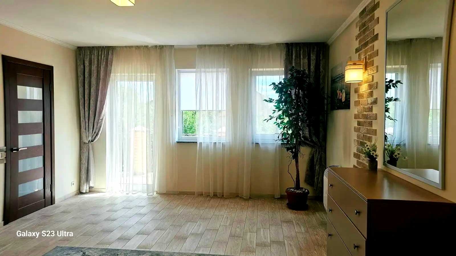 1877036334479011