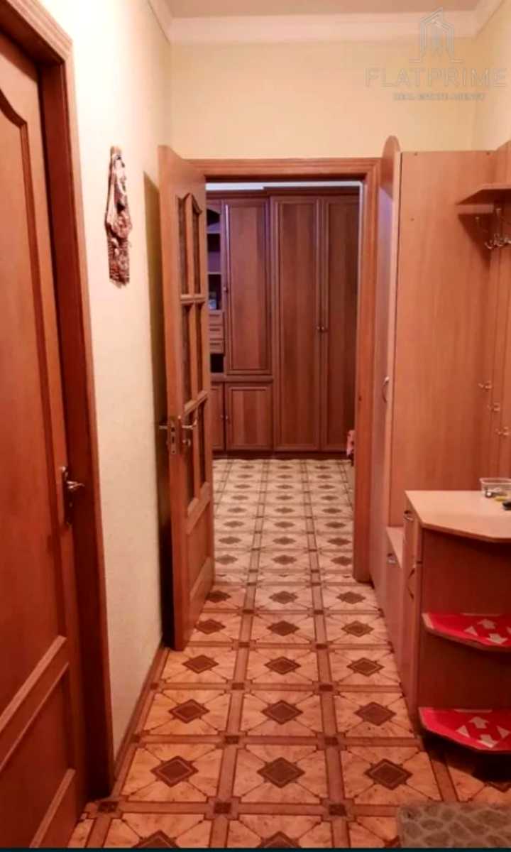 1877036358982003