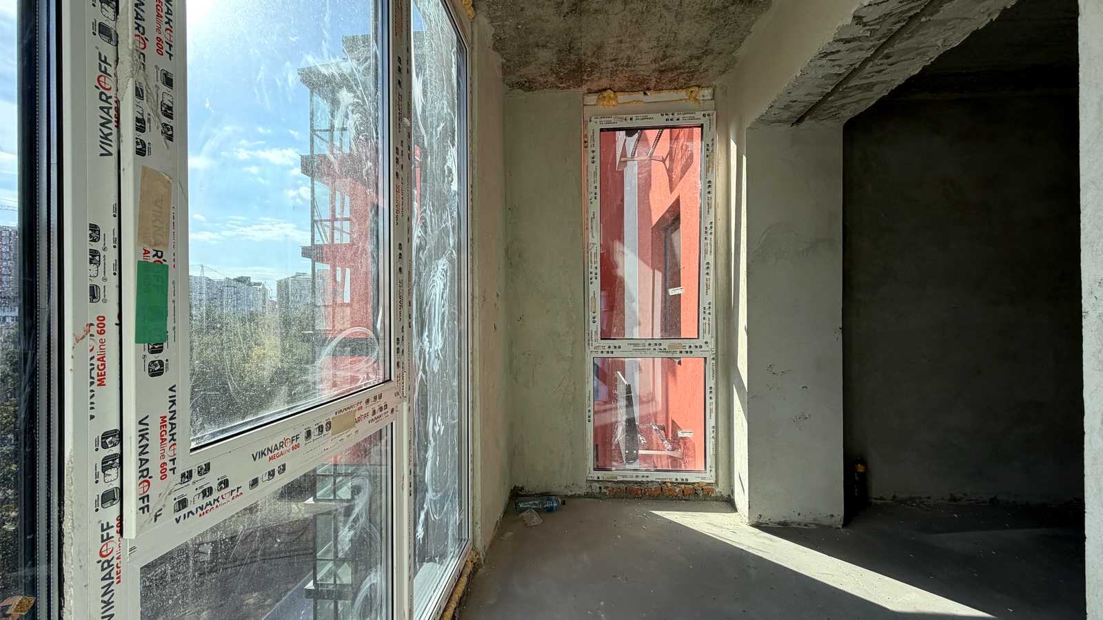1877036682379614