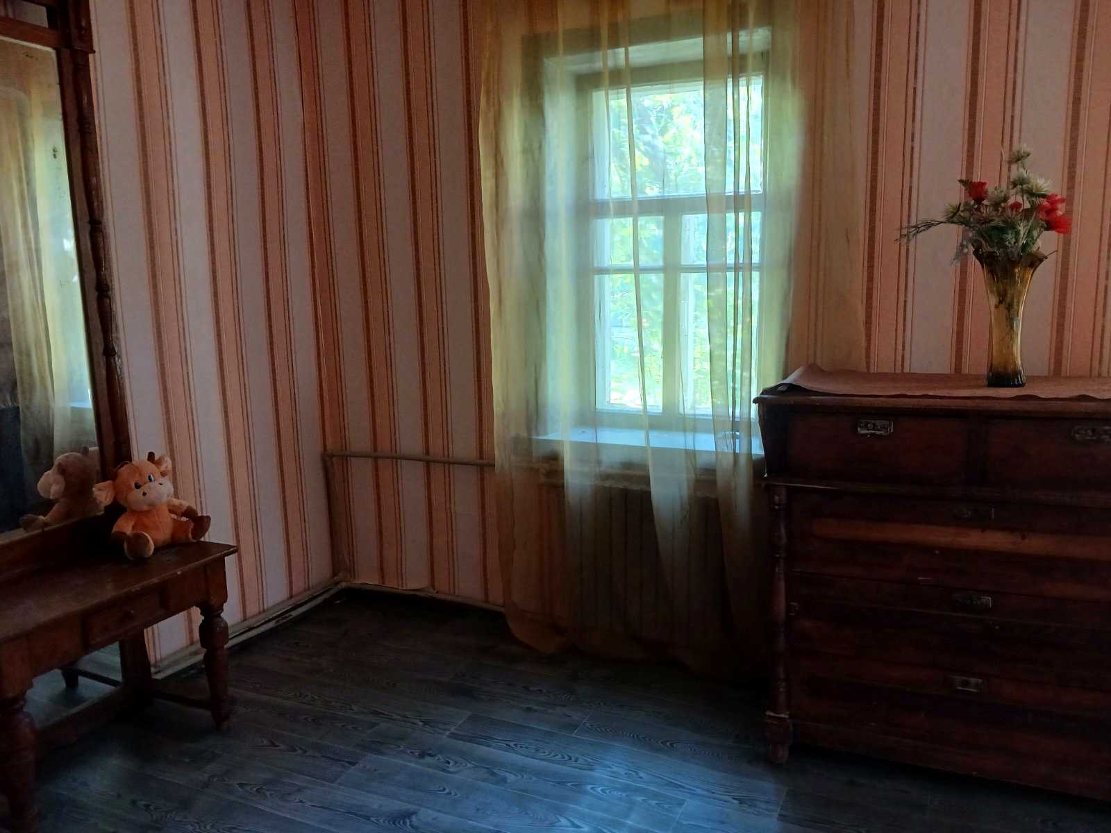 1877038036399690