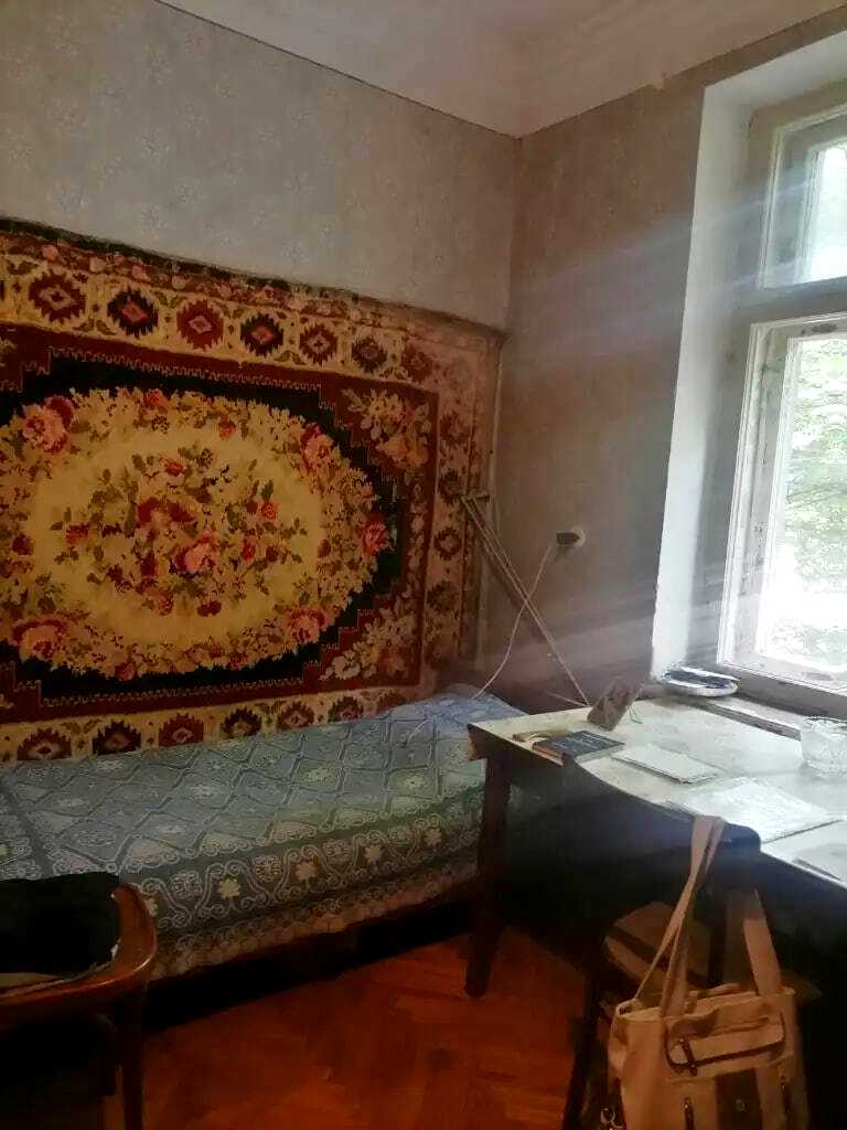 1877039461292446