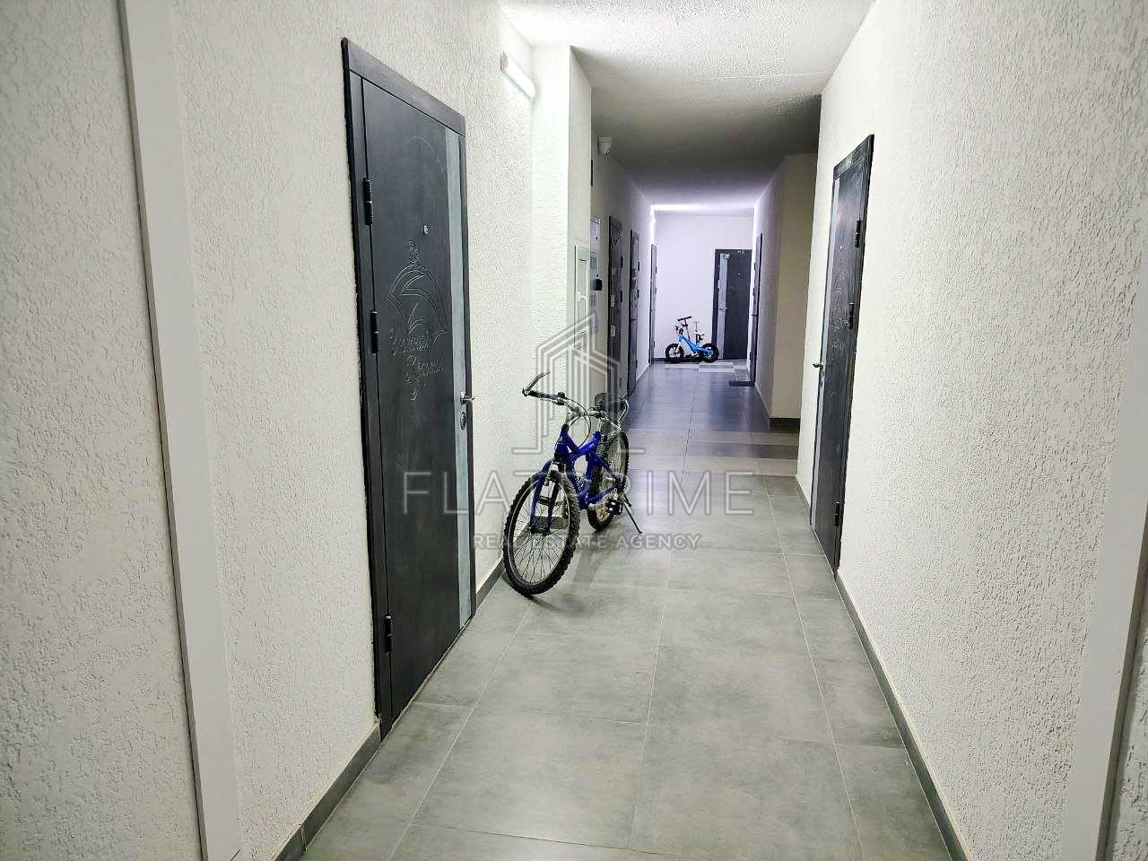 1877039833090279