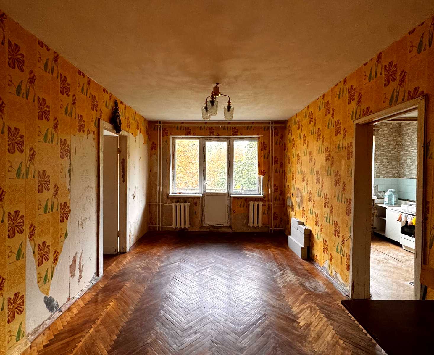 1877040172893457