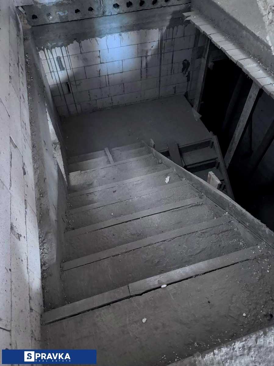 1877041128764719
