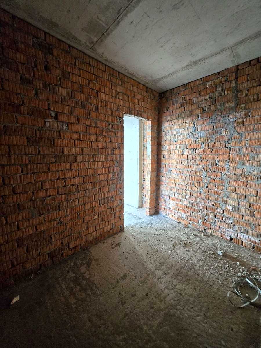 1877041260374180