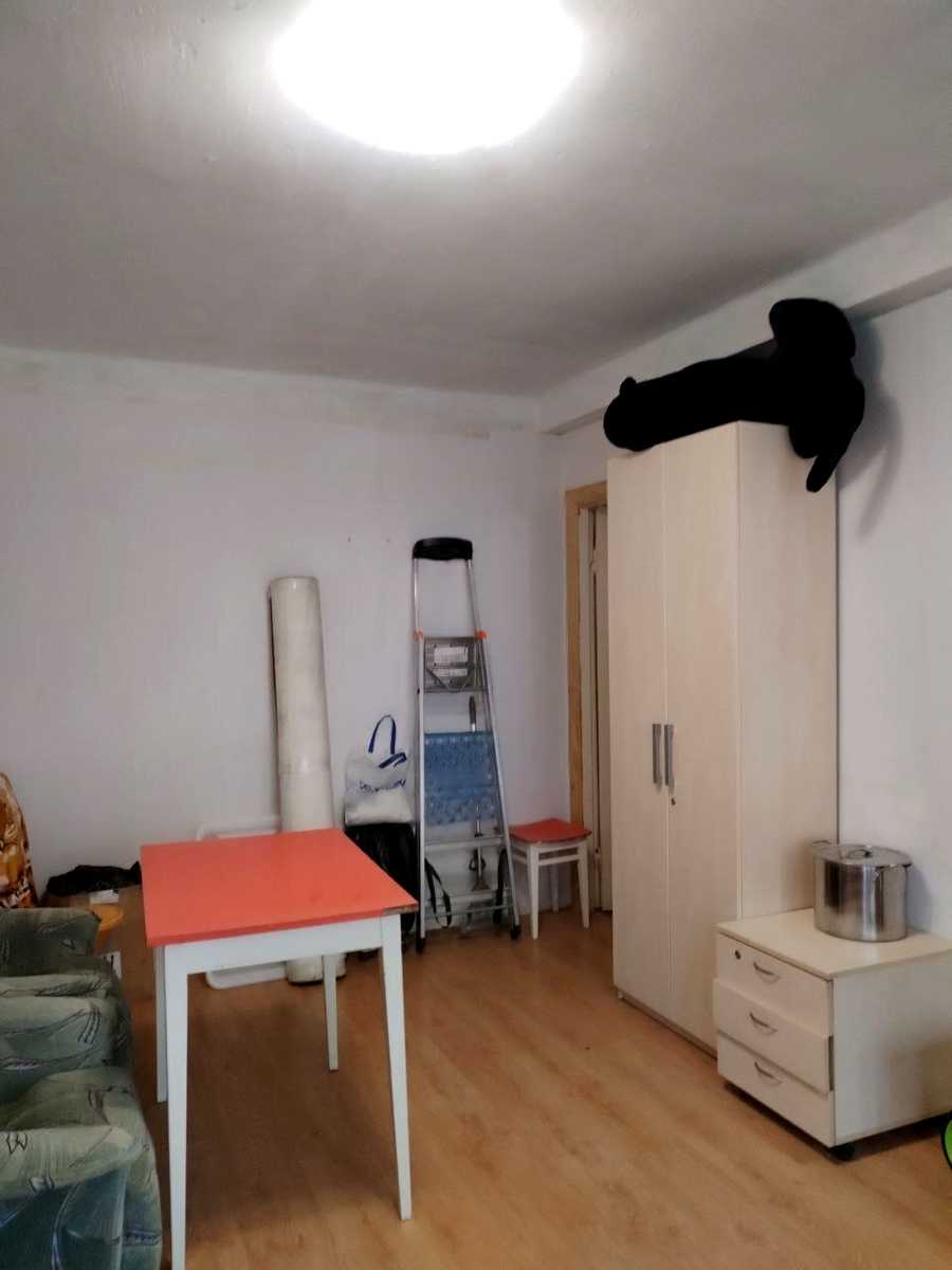 1877041810344796