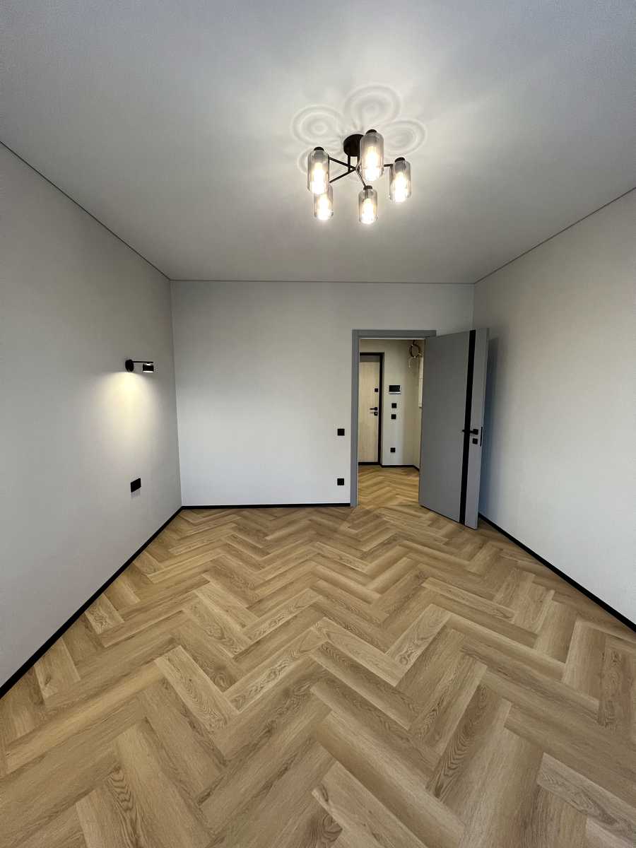 1877041863193145