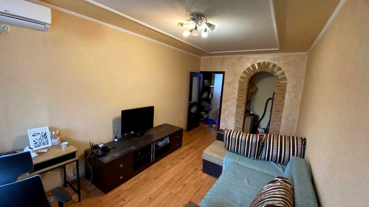 1877042602515768