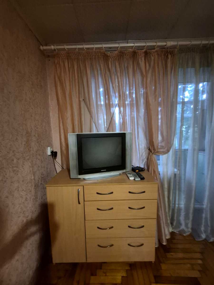 1877043373919732