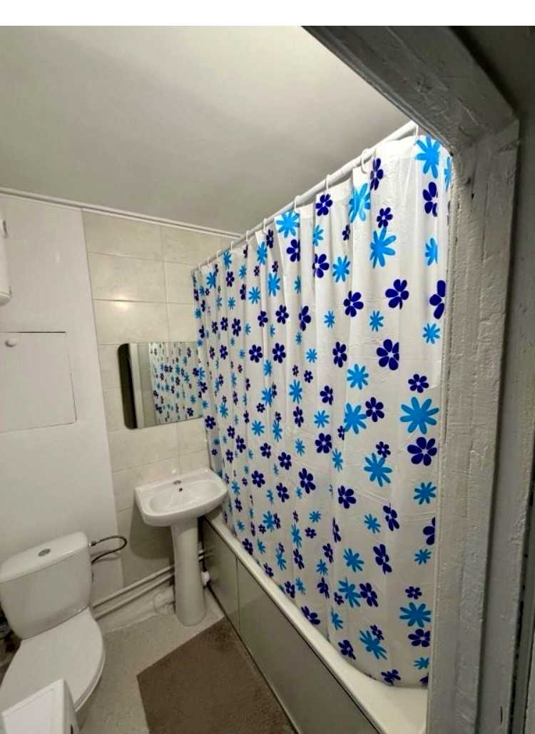 1877044511862488
