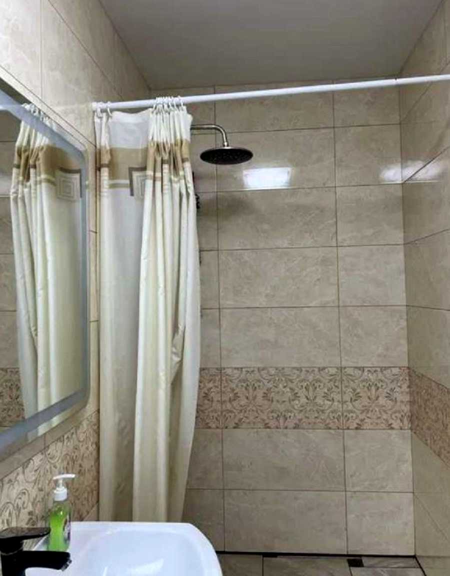 1877044695354907