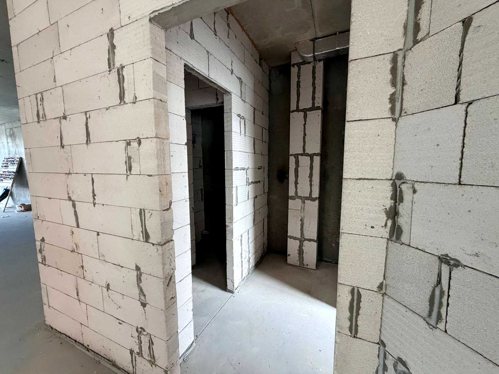 1877044817533527
