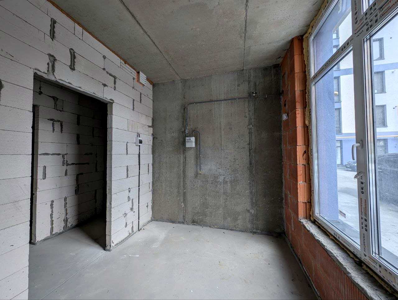 1877044818988124