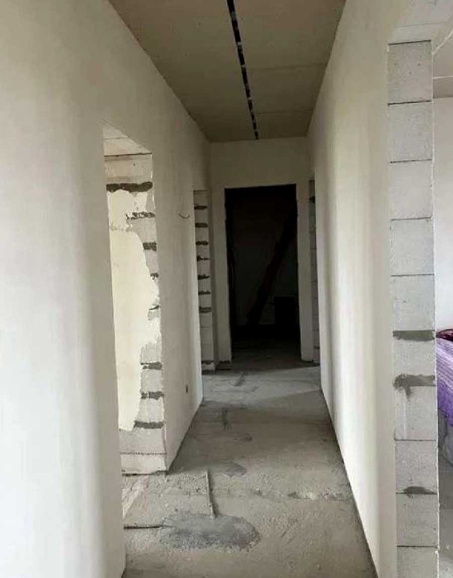 1877044899004482