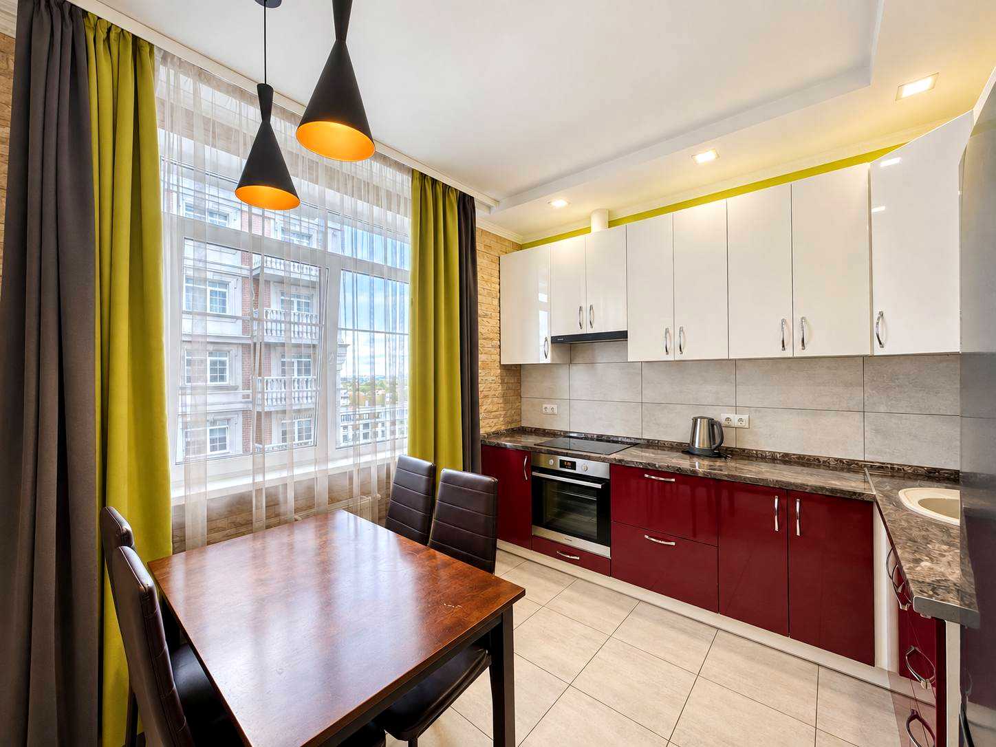 1877045855038311