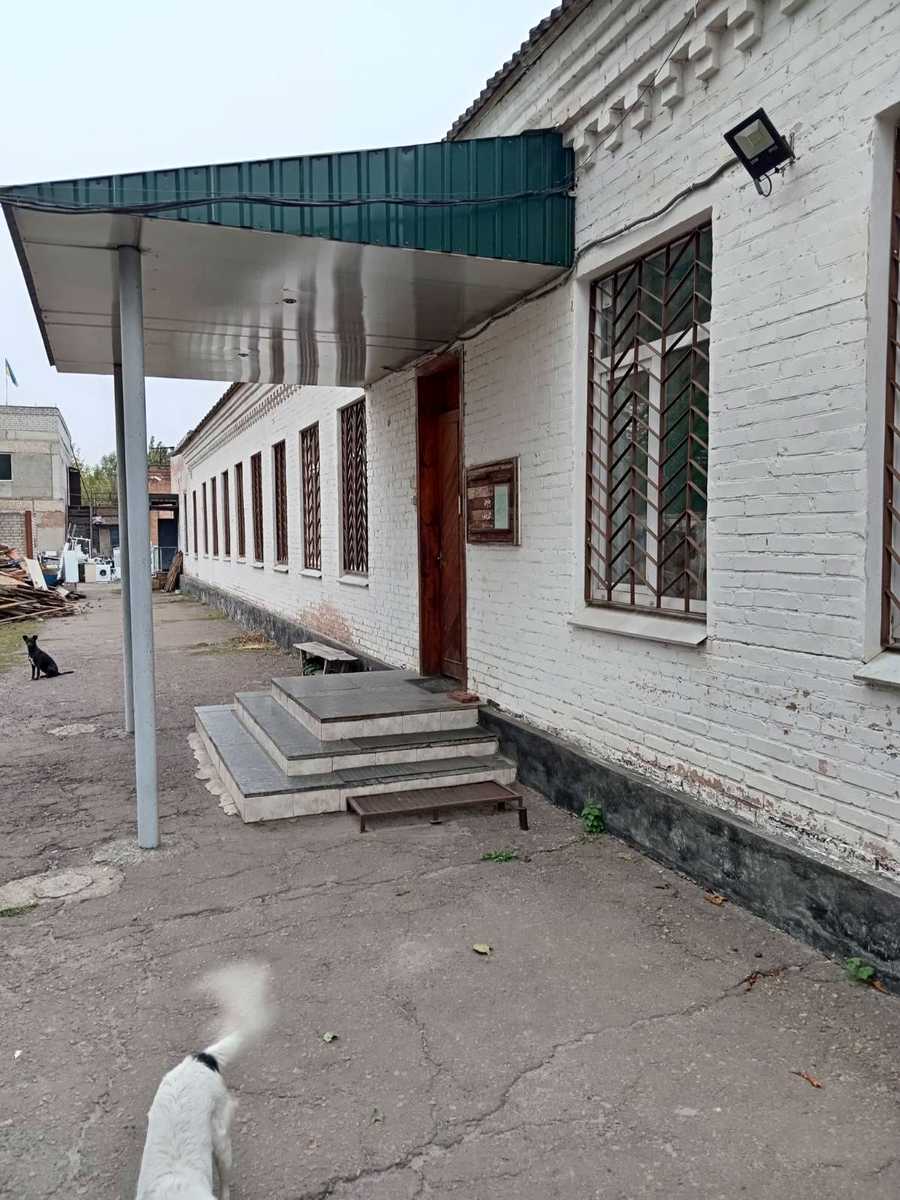 1877046678587327