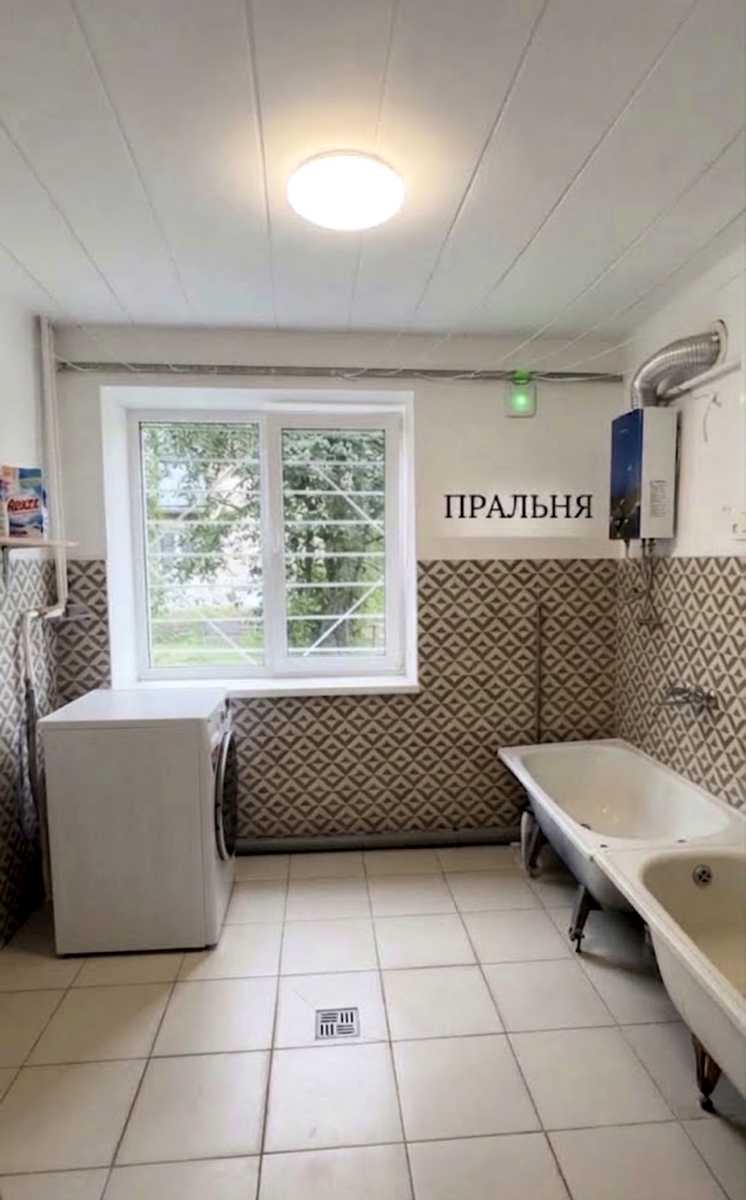 1877047581948182