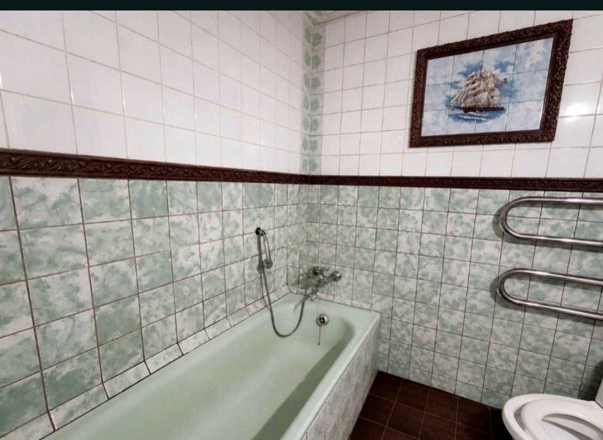 1877048542041965