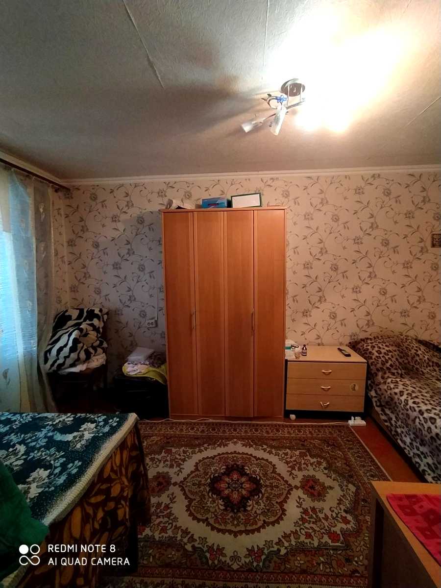 1877048763229402