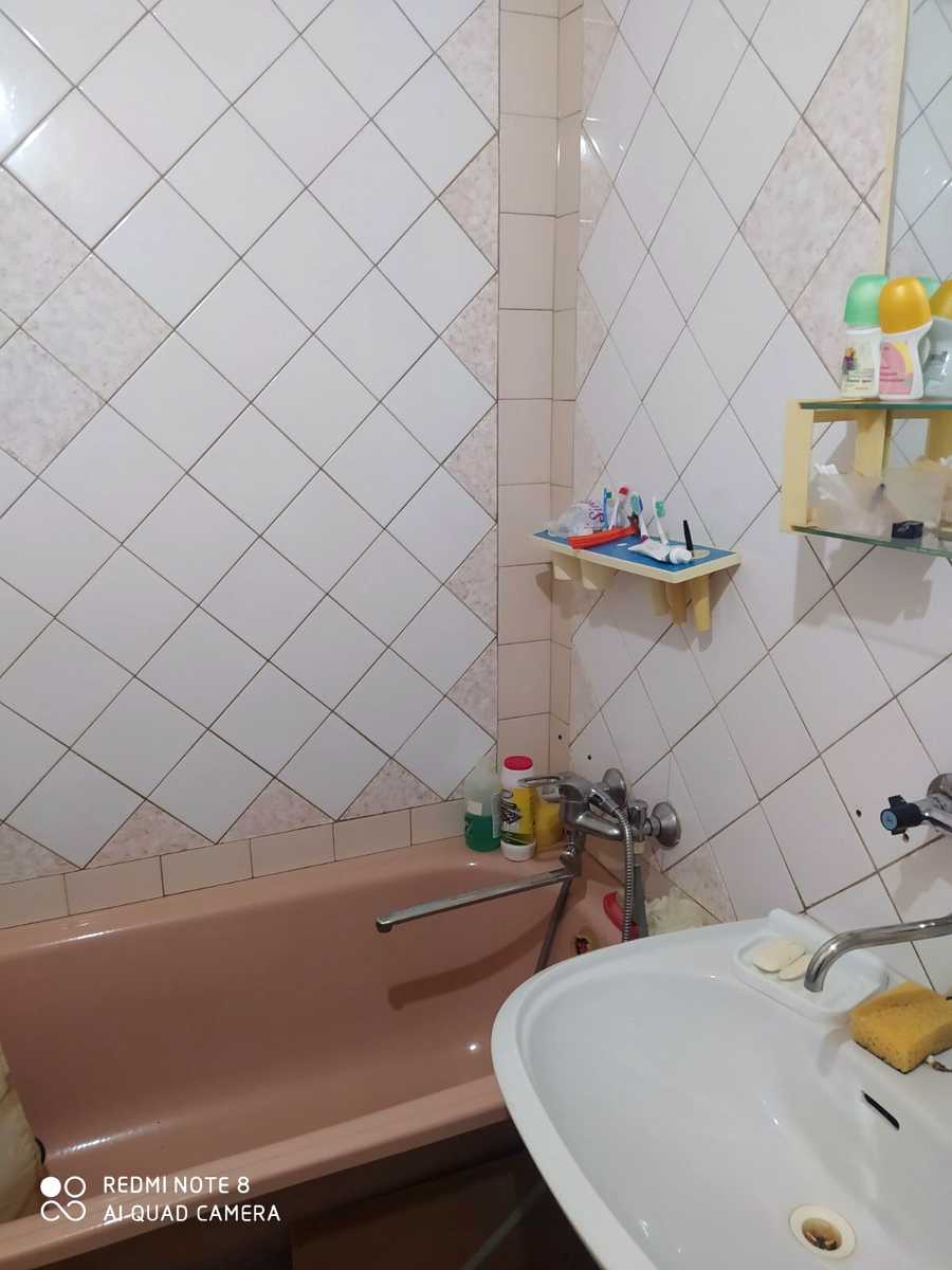 1877048830625841
