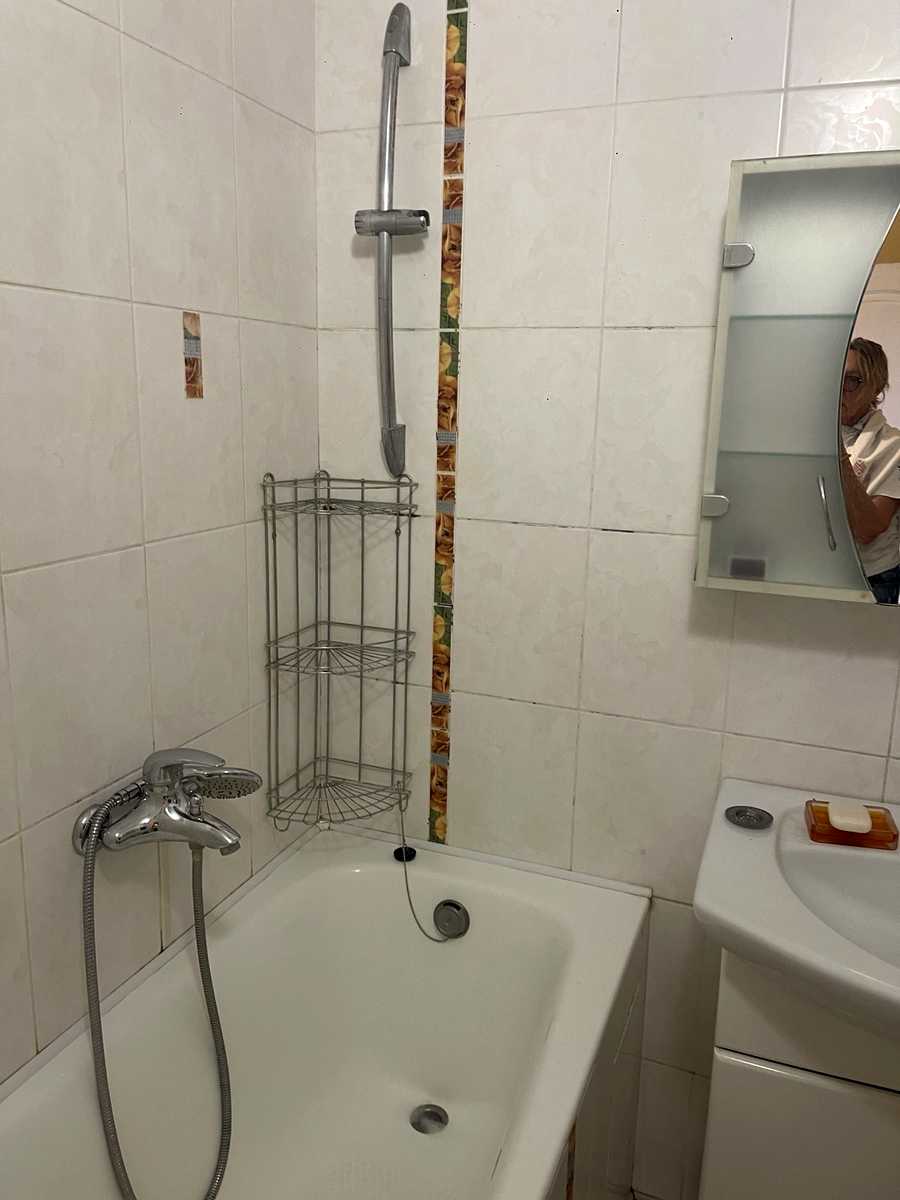 1877050735262431