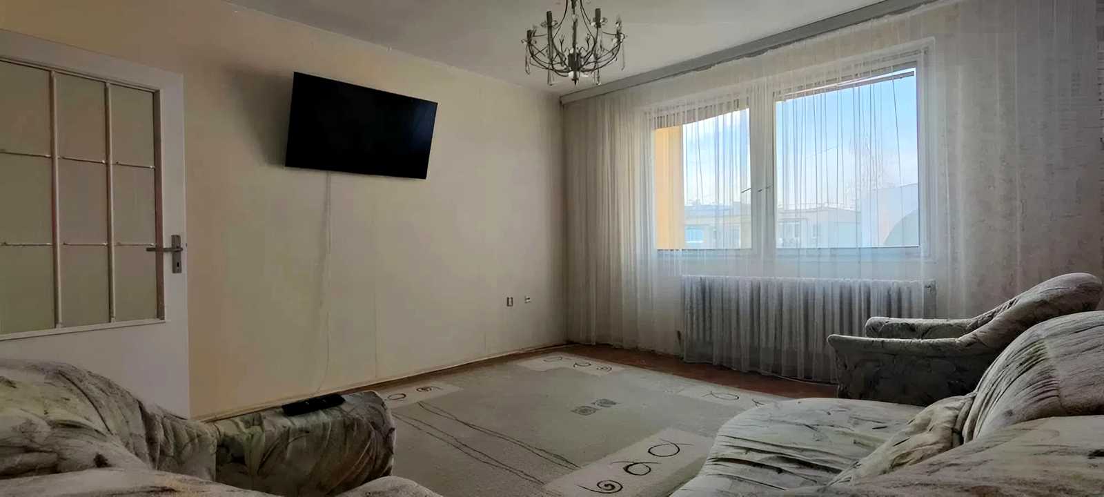 1877050890963726