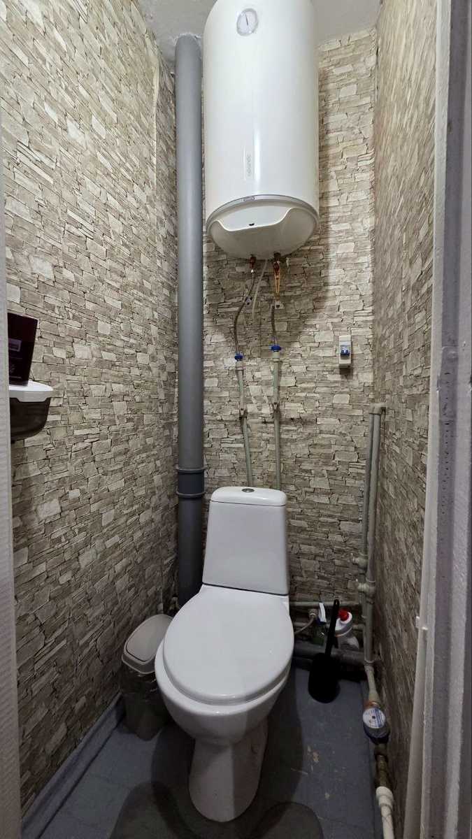 1877051083465709